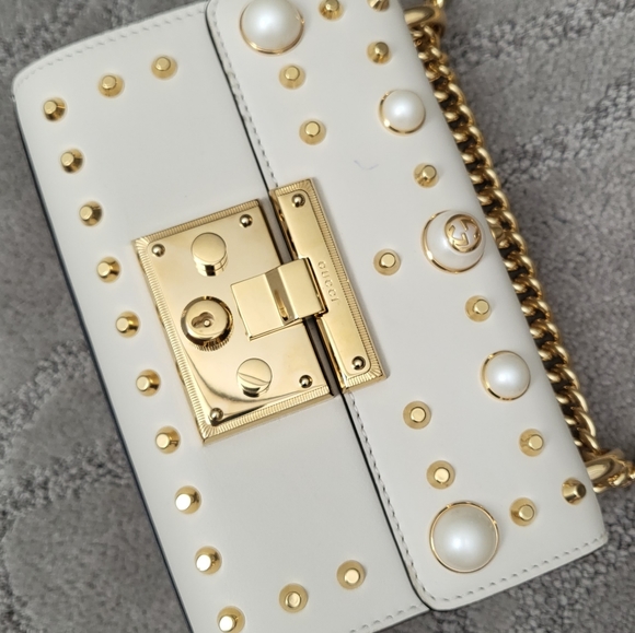 *SOLD* Gucci Pearl Padlock Bag - Picture 2 of 12